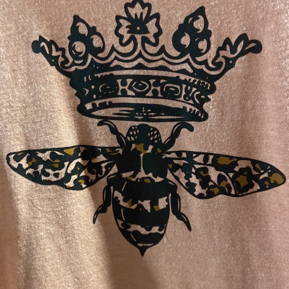 Queen bee - Picture 2 of 2